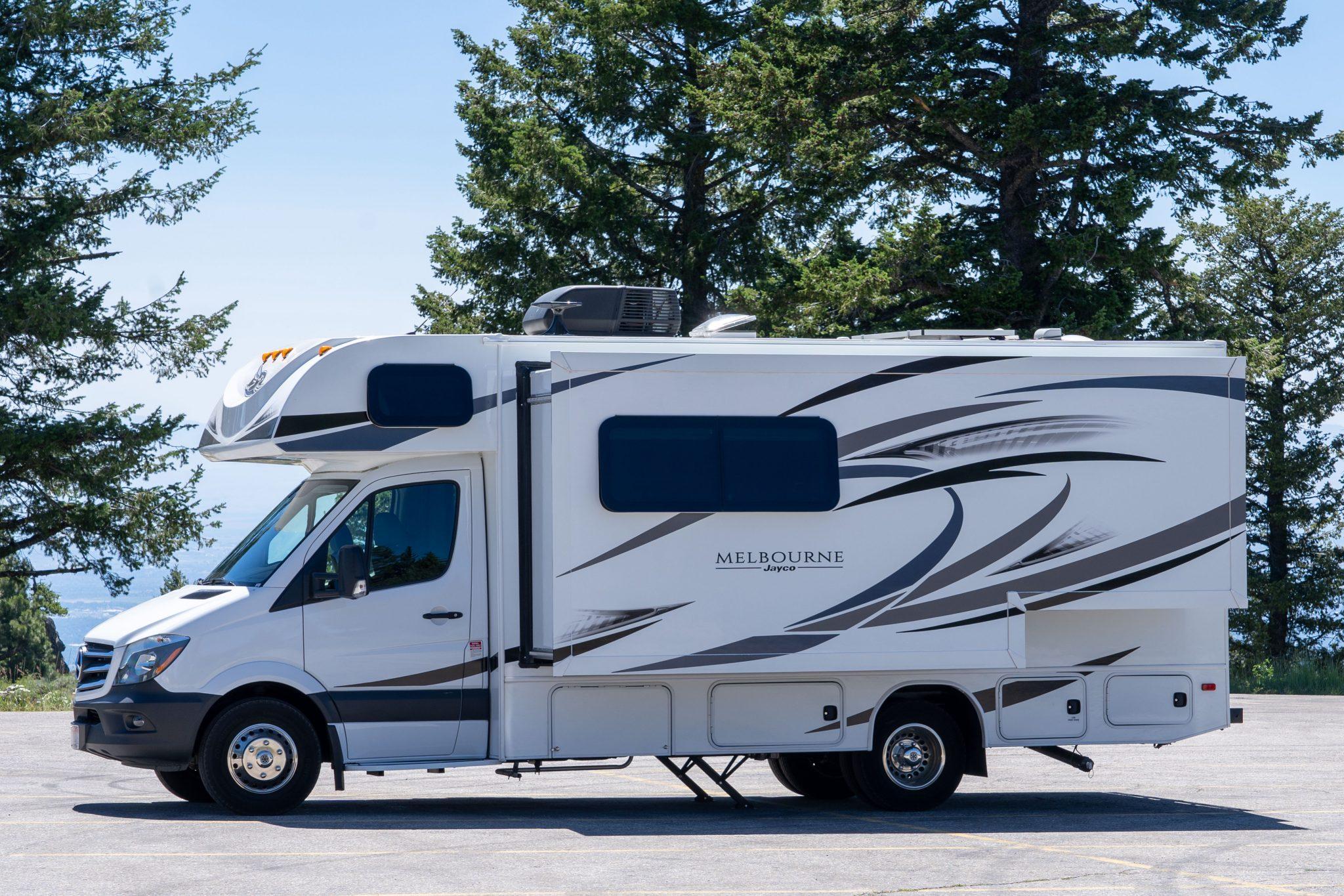 Top 7 Best Built Fifth Wheels [Pictures Inside] - Camper Life