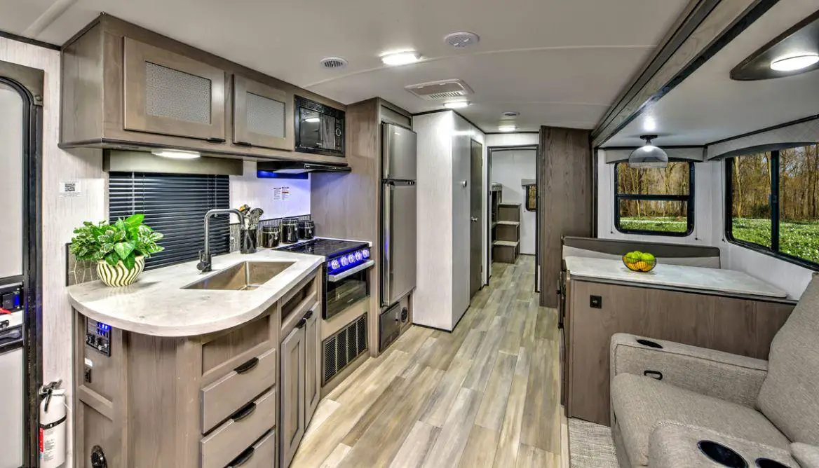 6 best quad bunk travel trailers: the eye-opening result of analysis